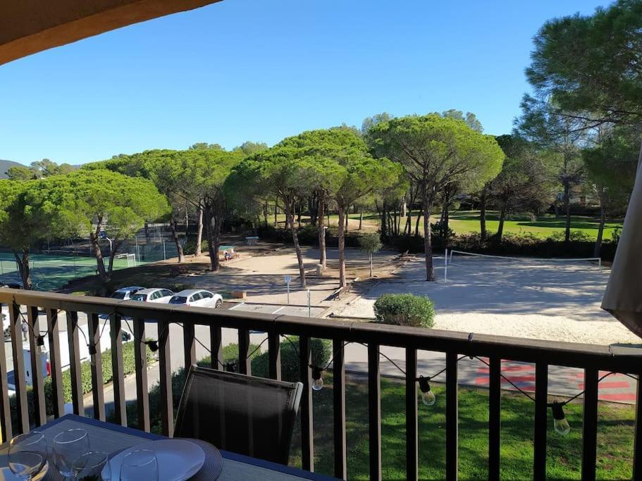 Apartmán Ideal Saint Raphael Piscine Clim Parking Exteriér fotografie